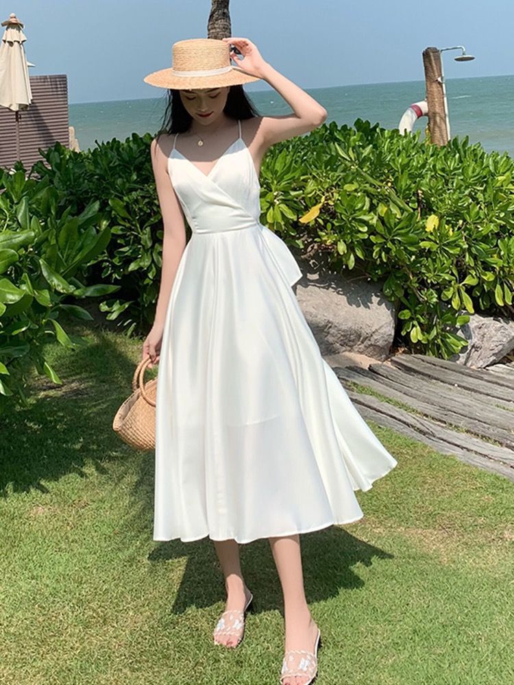 Sanya Travel Wear Internet Popular Sling Backless dress Summer Slim White Fairy Dress Seaside Holiday Beach Dress