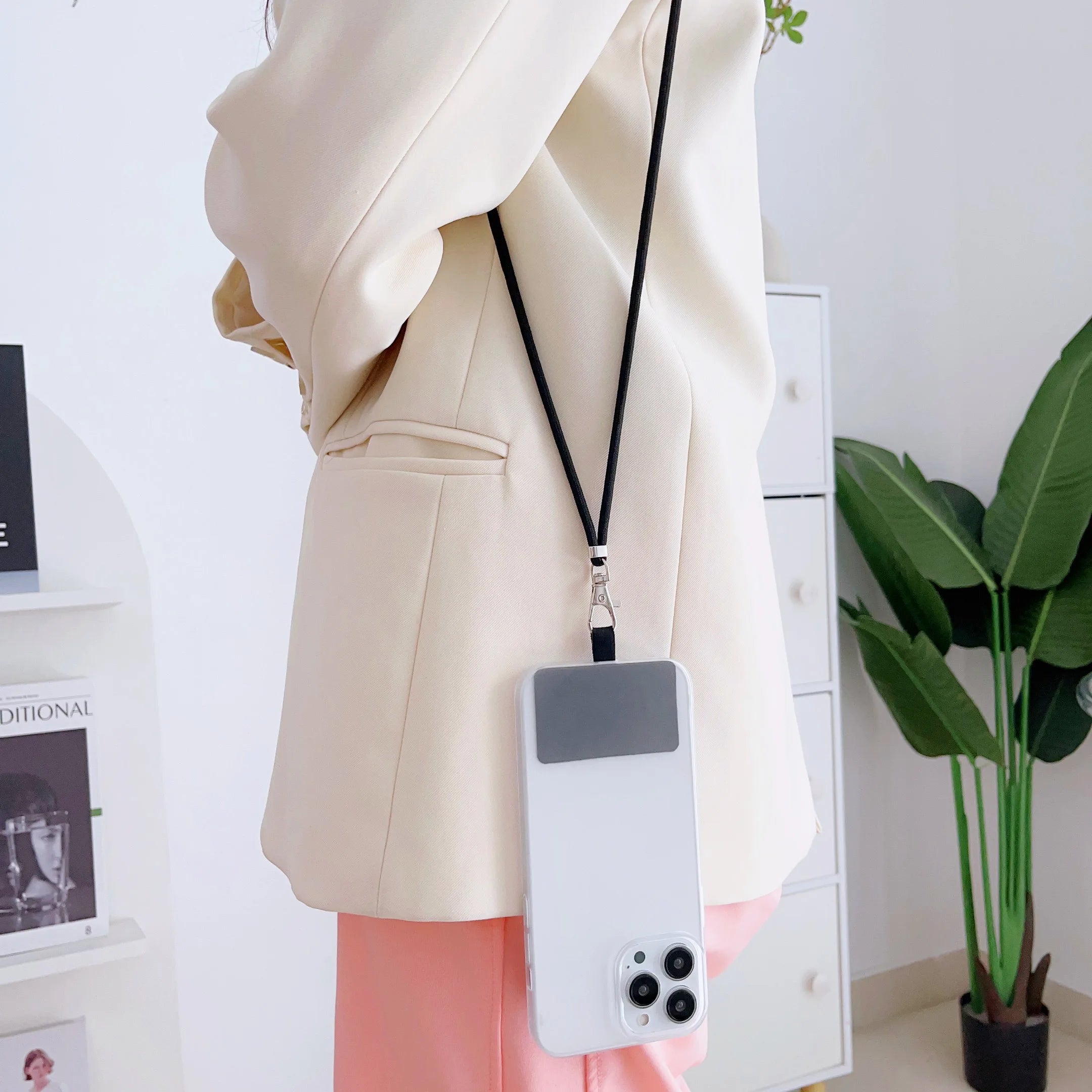 Adjustable Phone Lanyard, New iphone 15 Crossbody Cord, Anti-Loss Universal Shoulder Strap/Lanyard, Phone Lanyard Accessories